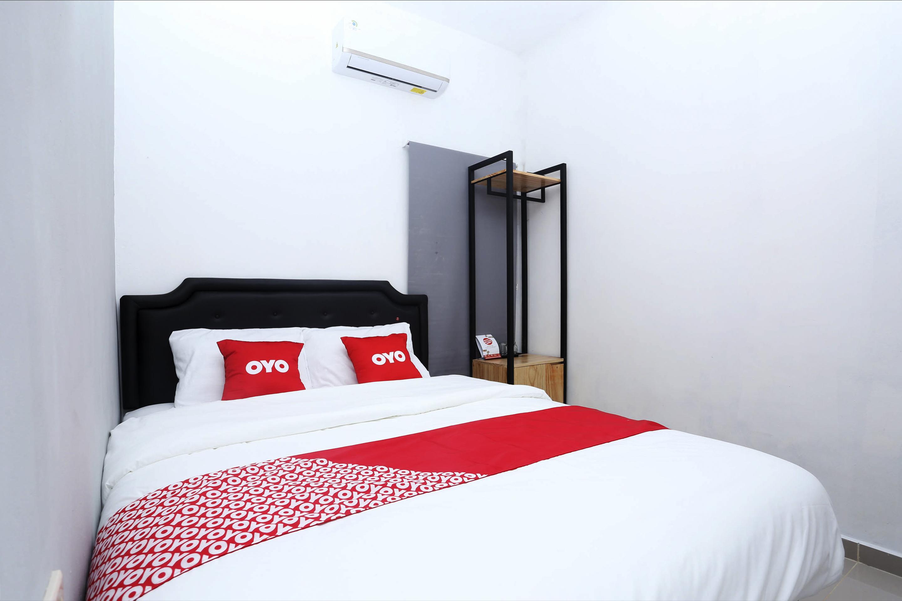 Safara Guesthouse Syariah Семаранг Екстериор снимка