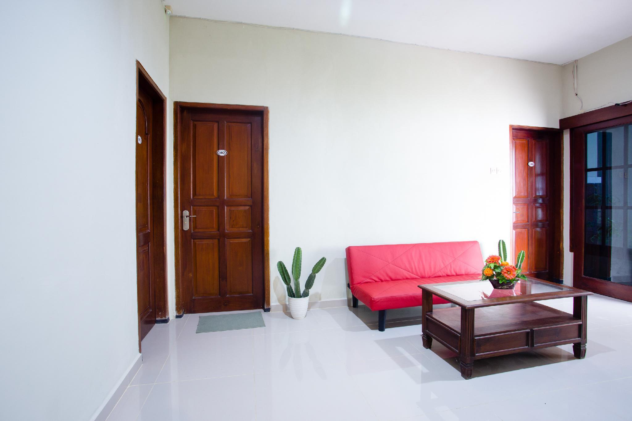 Safara Guesthouse Syariah Семаранг Екстериор снимка