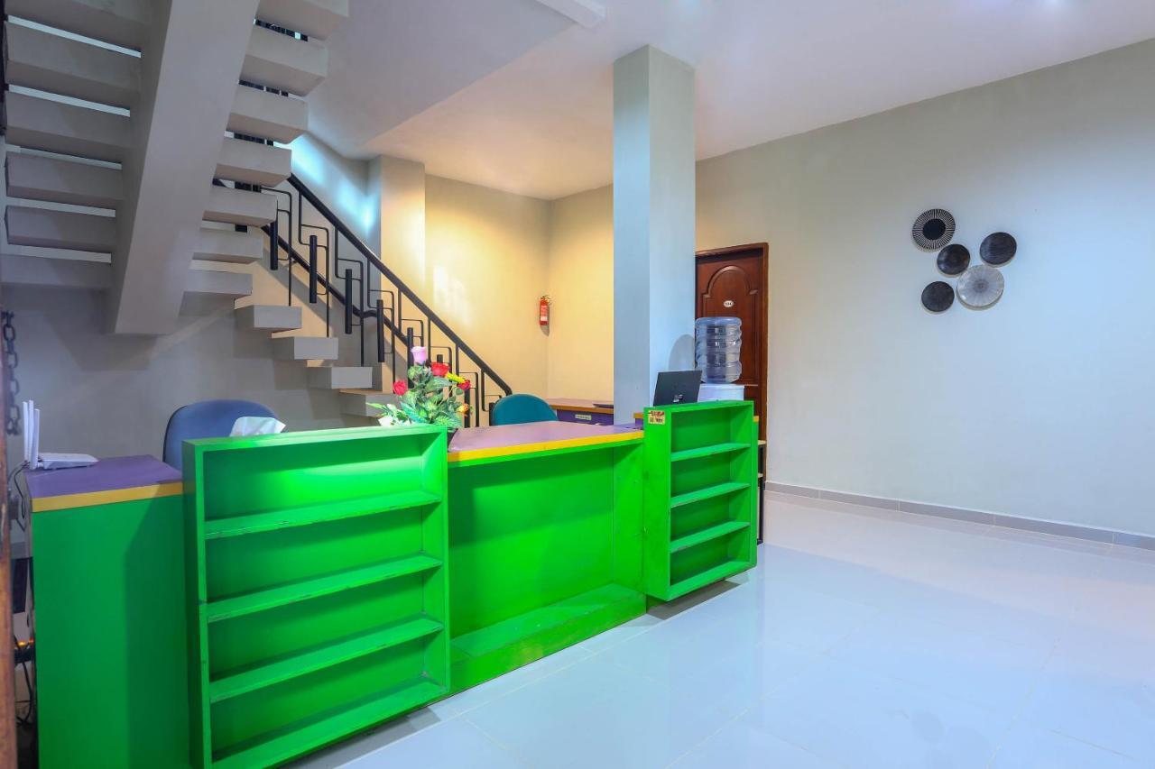 Safara Guesthouse Syariah Семаранг Екстериор снимка